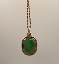 14K Gold Jade Pendant Necklace Green Cabochon Vintage 18.5