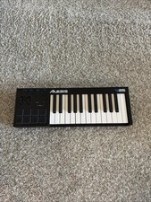 Alesis V25 USB Midi Keyboard Controller EXCEL...