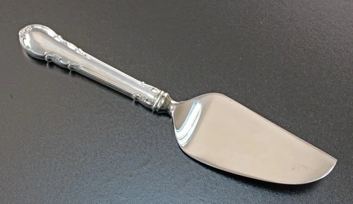 Lunt Sterling Handled Modern Victorian Cheese Knife Strait Edge