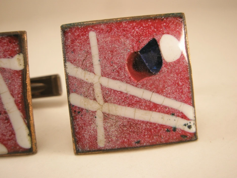 Red & White Enamel Squares Copper Vintage  Cuff Links - Image 3 of 4