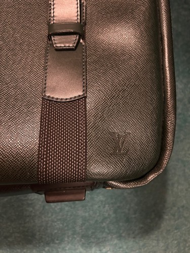 Auténtico equipaje de mano Louis Vuitton verde Tiaga - Imagen 4 de 14