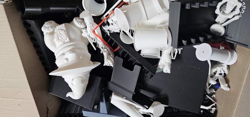 PLA 3D Printer Filament Scraps and Failed Prints (Multi Colors) 8LBs