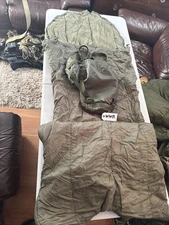 British army Issue Jungle light weight sleeping bag - warm weather military VGC