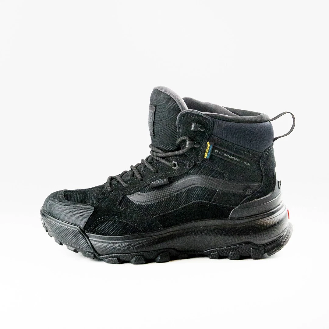 Vans MTE Crestline Waterproof Boots Black Black
Opens in a new window or tab