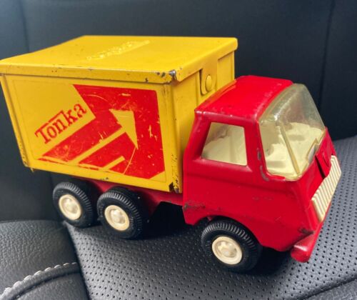 Tonka Vintage Mini Delivery Box Dump Truck 5” Length Pressed Steel - Foto 1 di 5