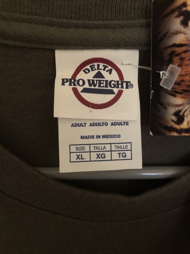 Animal Planet Graphic T Shirt - XL - Gray - NWT - Picture 2 of 3