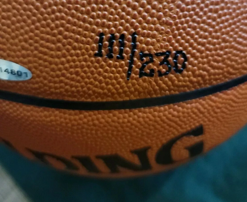 Lebron James Rookie 1st Pk 2003 Draft Basketball #d/230 U.D Signed 10/17/03 - Image 4 of 4