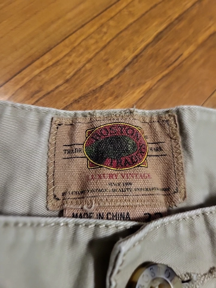 Boston Traders Shorts Mens Size 32" X 10" Beige Chino Casual Comfort Outdoors - Image 2 of 4