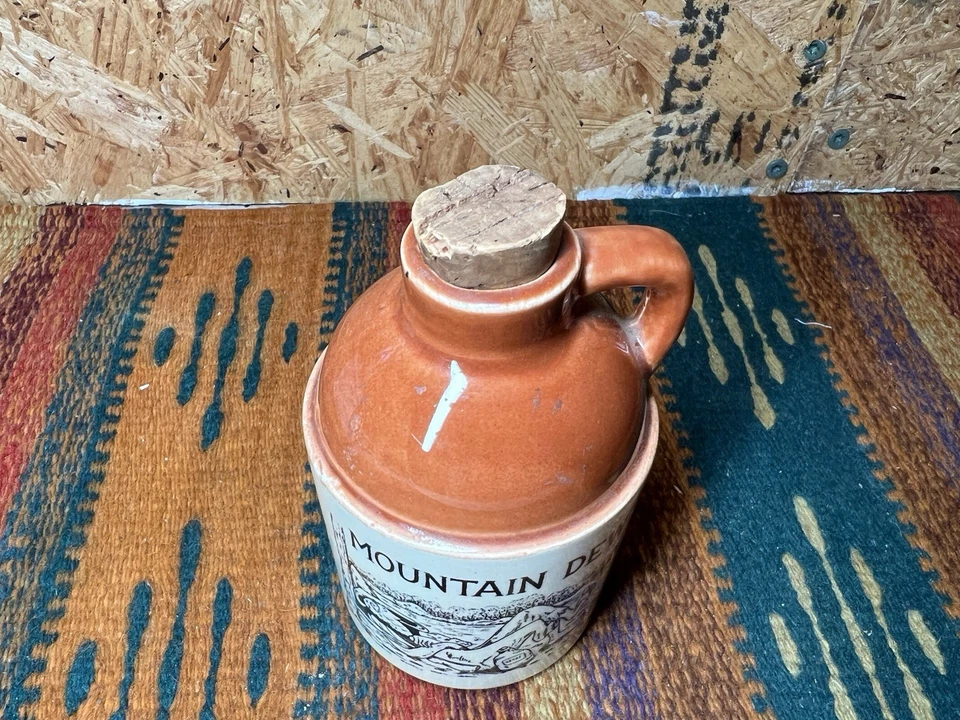 Jarra de rocío de montaña vintage para dormir Hillbilly vajilla corcho gres Moonshine XXX Foto 4 de 4