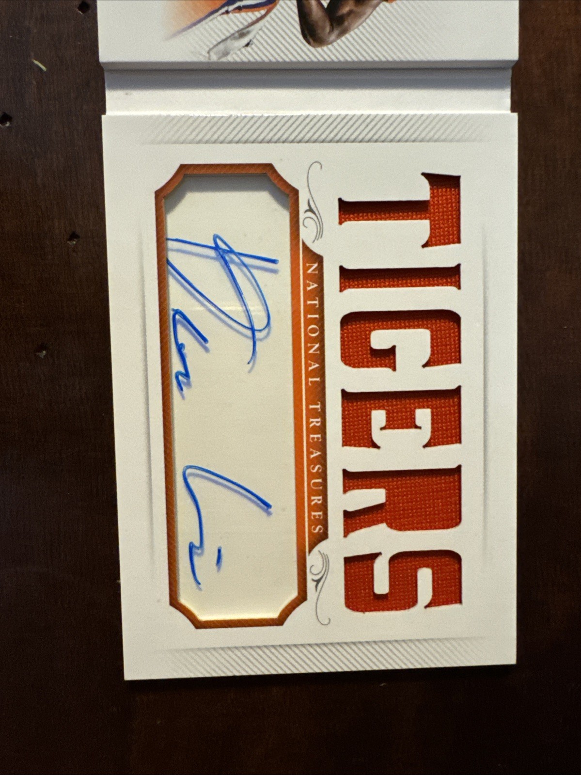 2018 Panini National Treasures Collegiate #14 Deon Cain Booklet /10 Auto RC view 8