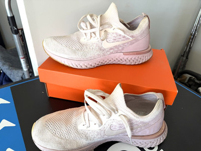 Size 10.5 - Nike Epic React Flyknit Pearl Pink W