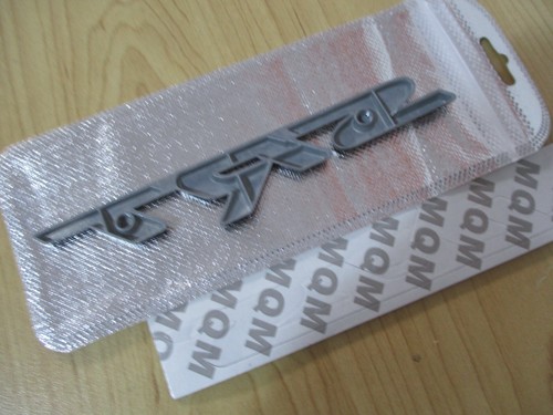 1x NEW Chrysler Dodge Jeep etc. Black SRT Metal Badge Emblem - Picture 7 of 8
