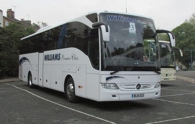 Foto 6x4 Reisebus, Torquay Busbahnhof Williams Travel basiert in Cambor c2017