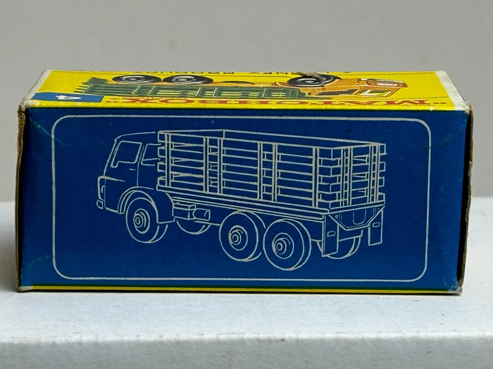 Matchbox No. 4 Dodge Cattle Stake Truck con caja original tipo F Foto 2 de 4