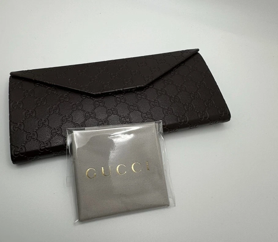 Gucci Sunglass Case Dark Brown Embossed GG Leather With Cleaning Cloth Authentic Used Gucci Brown Envelope Sunglass Case with Cleaning Cloth  main image 2