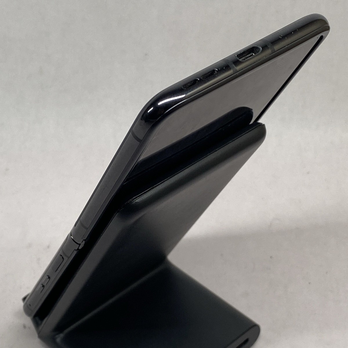 Motorola Razr Plus 2023 XT2321-3 256GB Nero - Per Parti (Difetto Schermo)