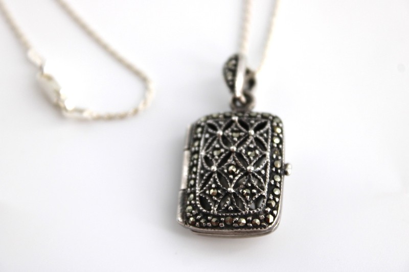 Vtg Sterling Silver Marcasite Locket Pendant Necklace, 20" Chain, 11.37 grams