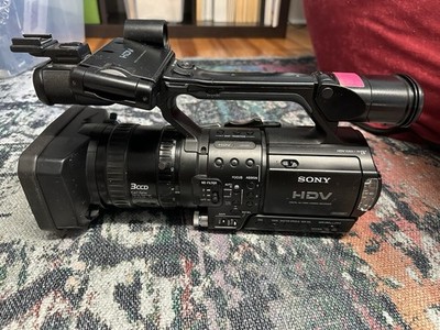 SONY HVR-Z1U MINIDV HDV DVCAM CAMCORDER 1080I 3CCD For Parts