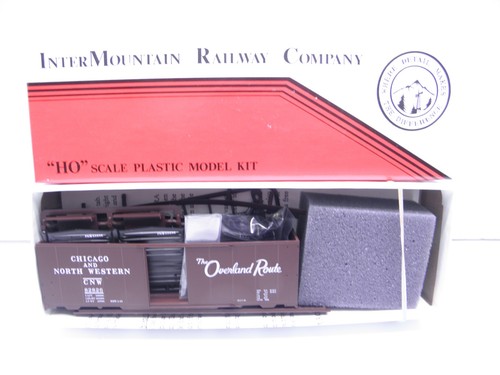 INTER MOUNTAIN AAR BOXCAR CHICAGO & NORTH WESTERN #82826 - ESCALA HO - KIT | Zustand: New