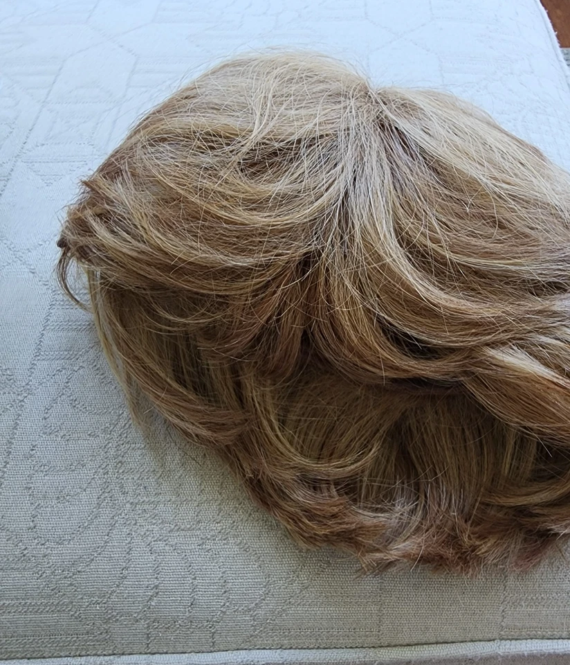 Daisy Fuentes Secret Cover Volumizer Wig Medium Brown - Image 4 of 4
