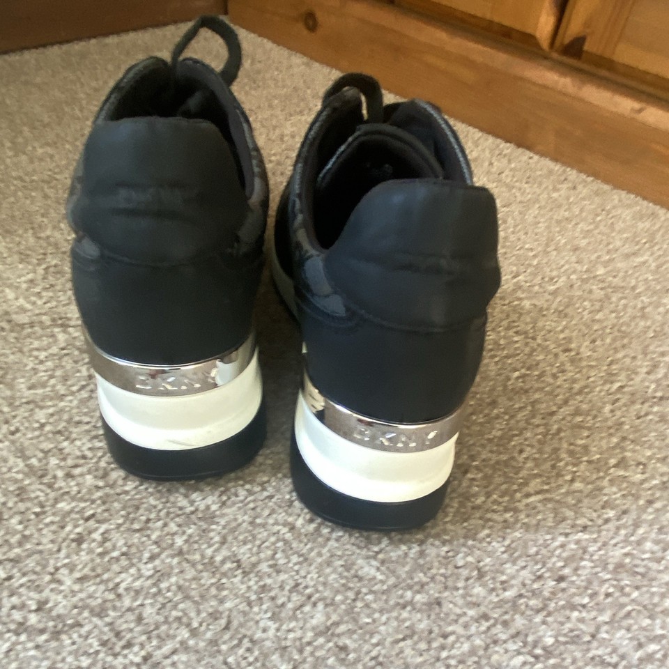 DKNY platform Black/Grey Logo Low Top Lace Up Trainers UK 9 EU 42B ...