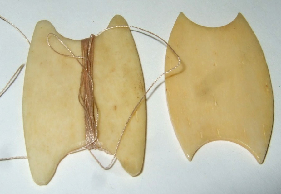 Thread Holder Old Sewing Collectible Wrap Thread Around It 