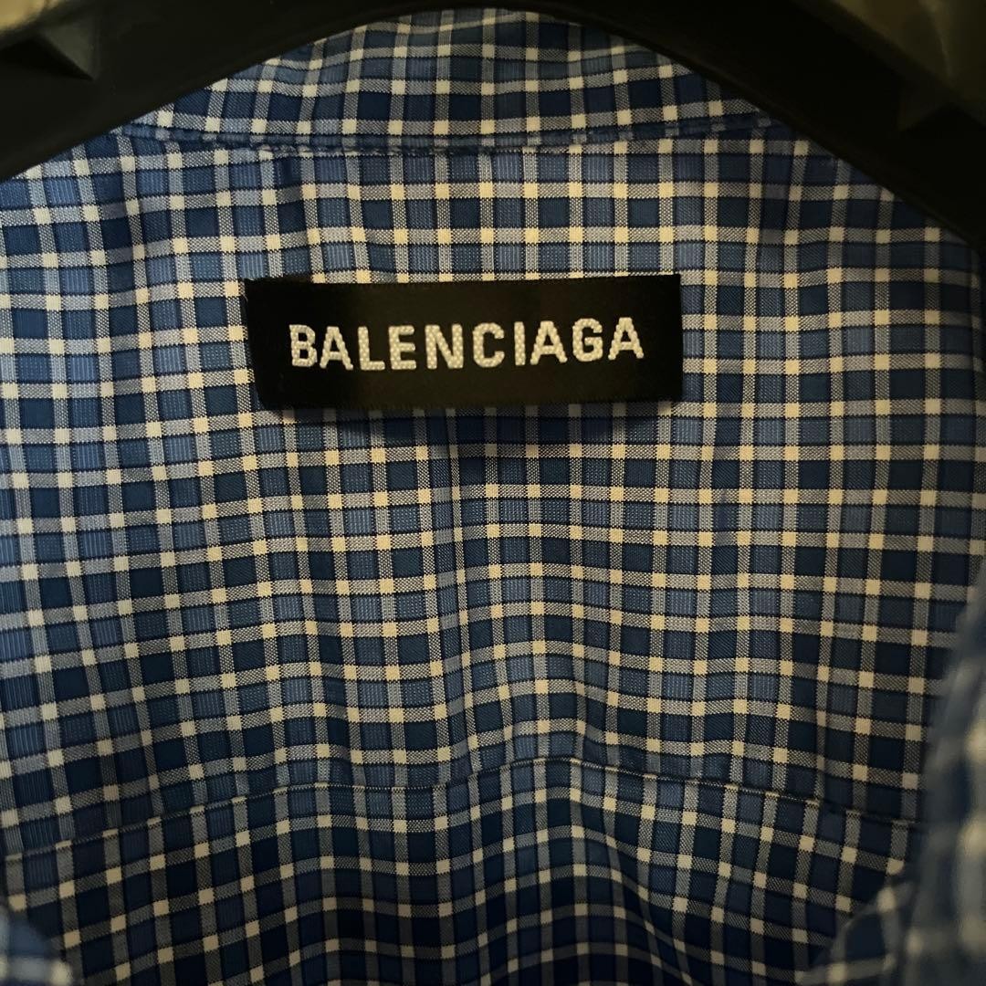 USED BALENCIAGA SHORT-SLEEVED SHIRT, BLUE AND WHITE CHECK PATTERN GOOD image 3