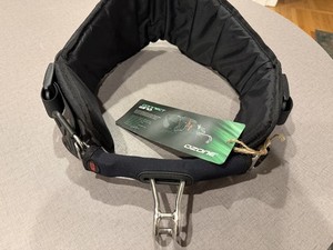 Ozone Connect V1 Wing Foil Harness with spreader bar | Size Small | with Tags |