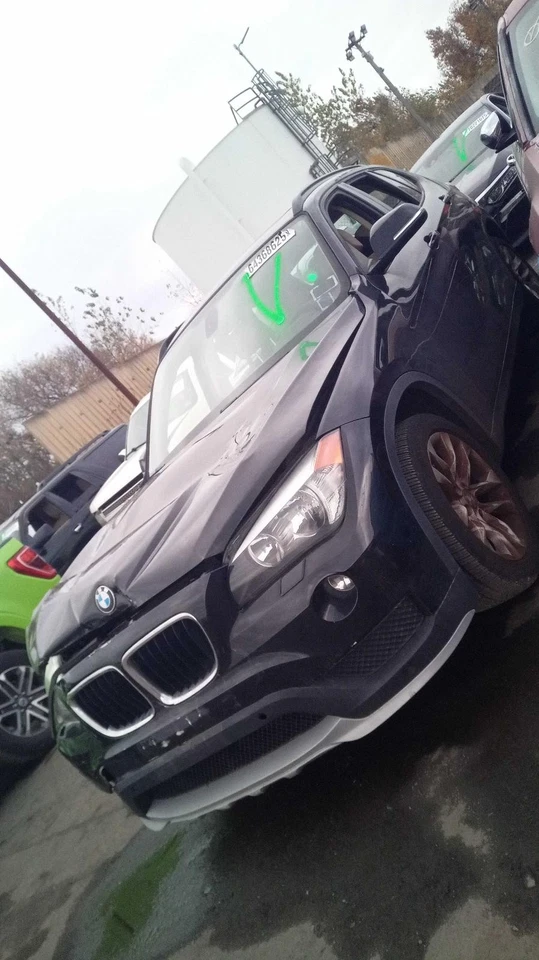 2015 BMW X1 Engine Coolant Reservoir Black OEM 17137567462 112K Miles Foto 3 de 4