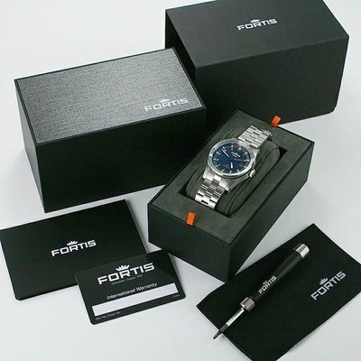 Fortis Flieger F 41 F4220008 Black Dial Automatic Mens Watch Box Card