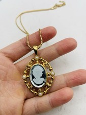 Vintage Gold Tone Mirrored Cameo Lady Boho Girly Bust Faux Pearl 20 Necklace