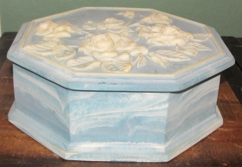 Design Gifts International 9" x 9" Incolay Soapstone Cameo White Rose Blue Box