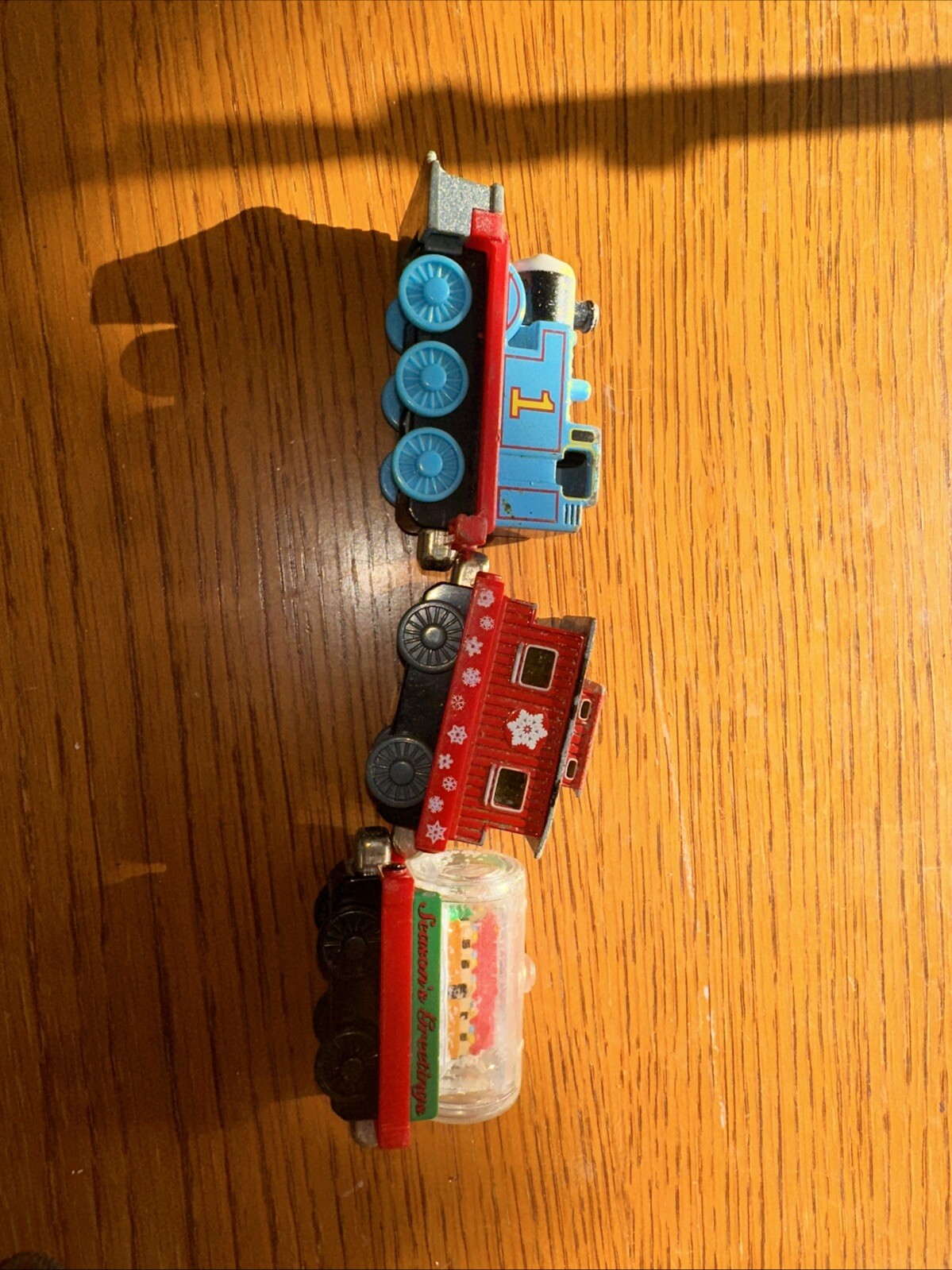 2002 Thomas And Friends Holiday collection EXPRESS CARS TAKE ALONG DIECAST Train