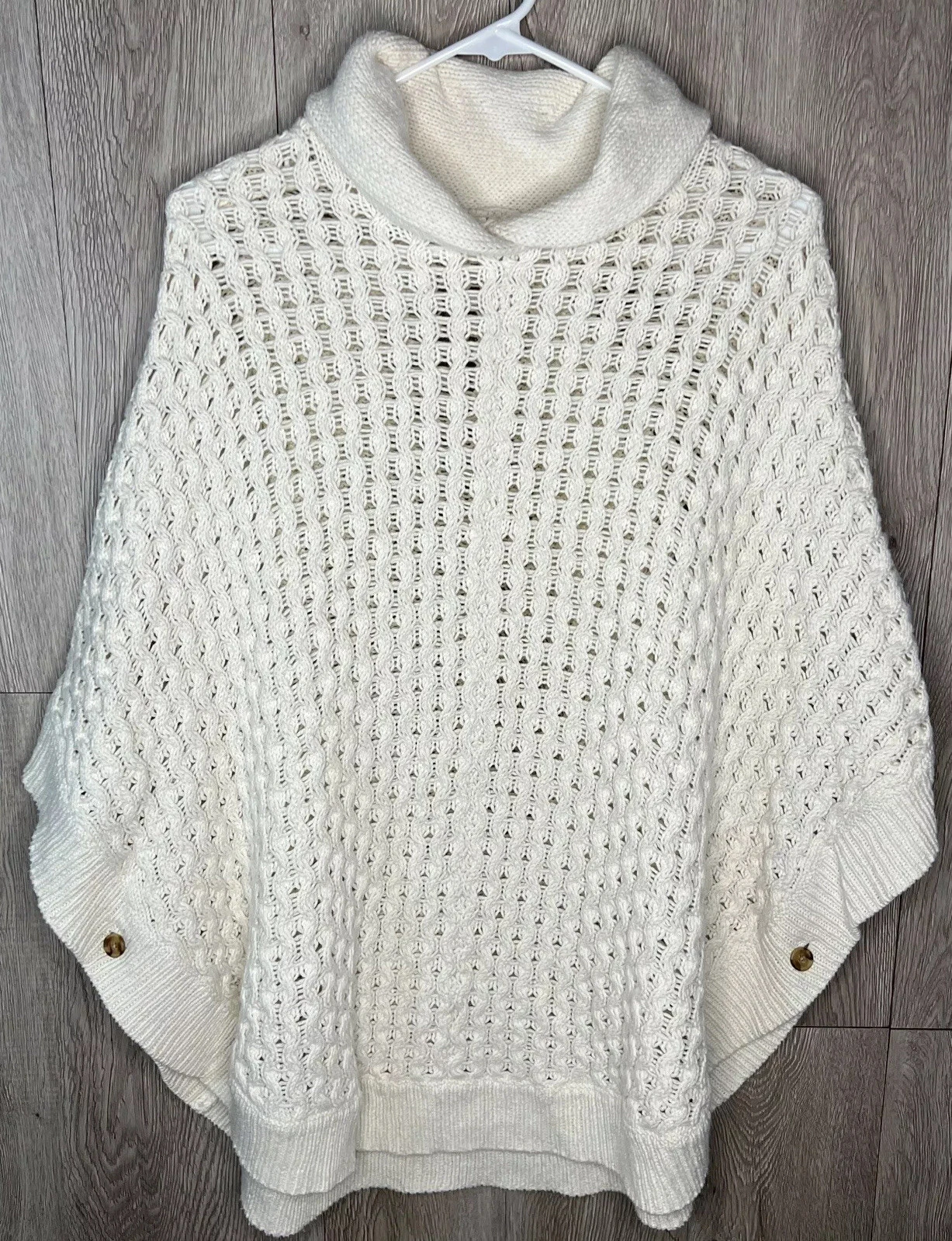 Talbots Women’s Cream Sweater Cape Poncho Size S/M Cream Chunky Cable Knit