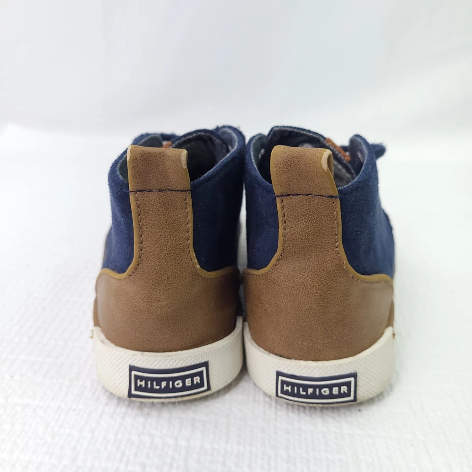 Tommy Hilfiger Ken Chukka Botas Azul Marino Prendas para el torso altas Zapatos Niño Pequeño Talla 11 Foto 4 de 4