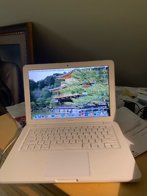 Apple Laptop 13'' MacBook READY TO USE w/ macOS 10.13 excellent working condition
