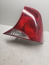 2002-2004 Ford Focus Passenger Right Rh Tail Light Sedan Red Backing 1463623 2002-2004 Ford Focus Passenger Right Rh Tail Light Sedan Red Backing 1463623