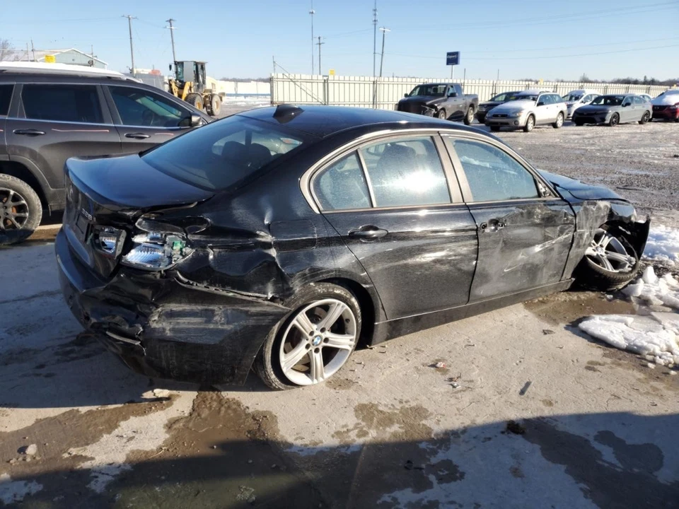 Conjunto de faros izquierdos usados se adapta a: BMW 328I SDN 2014 sin xenón izquierdo grado A Foto 3 de 4