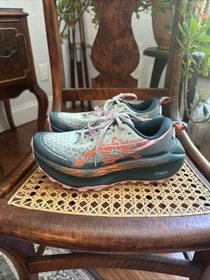 Asics Trabuco Max 4 Trail Running Shoes. Women's Size 8 Dark Green Light Green