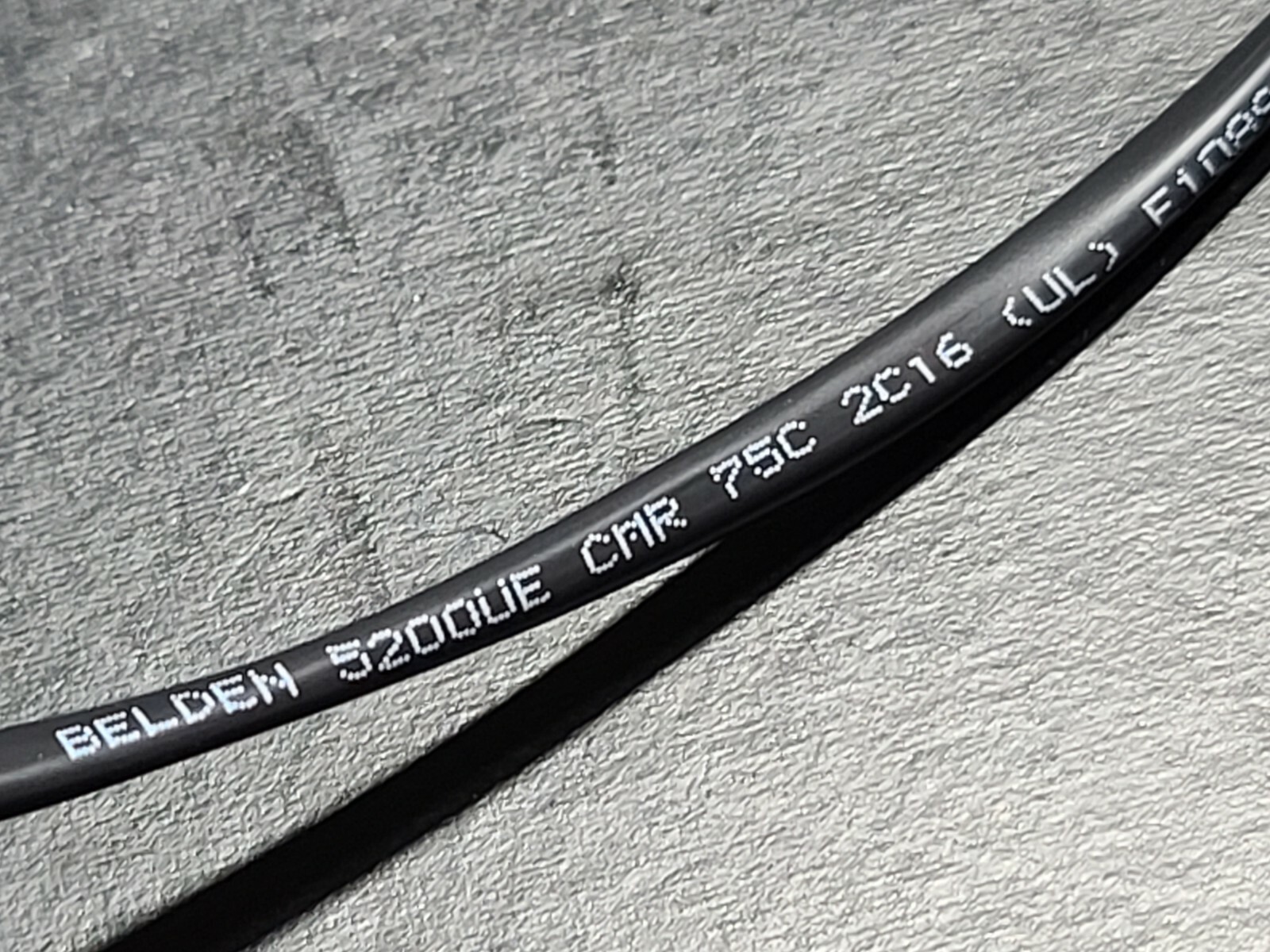 Belden Wire 5200UE 16/2C Media Control/Speaker/Audio Cable Riser Black