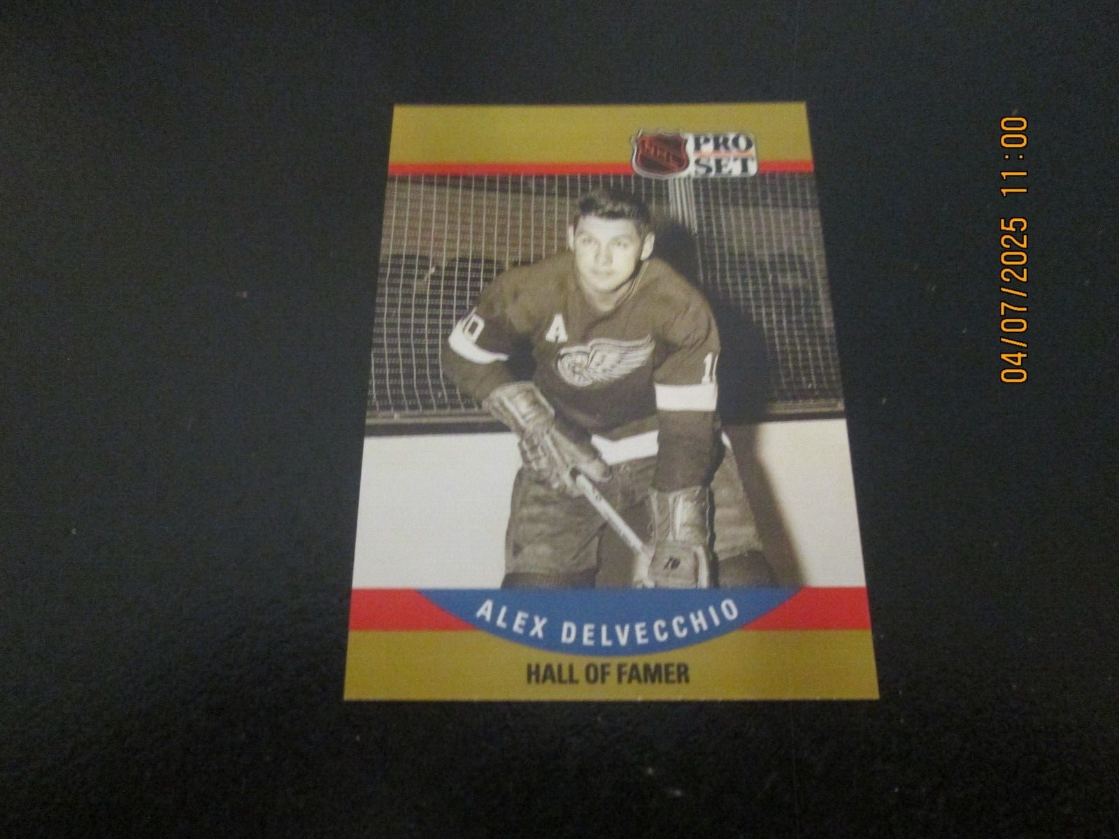 Alex Delvecchio #658 Hockey Cards 1990 Pro Set trading card — raw and PSA graded price guide