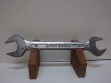 Unior Extra 30 X 32 MM Chrom-Vanadium Open End Wrench