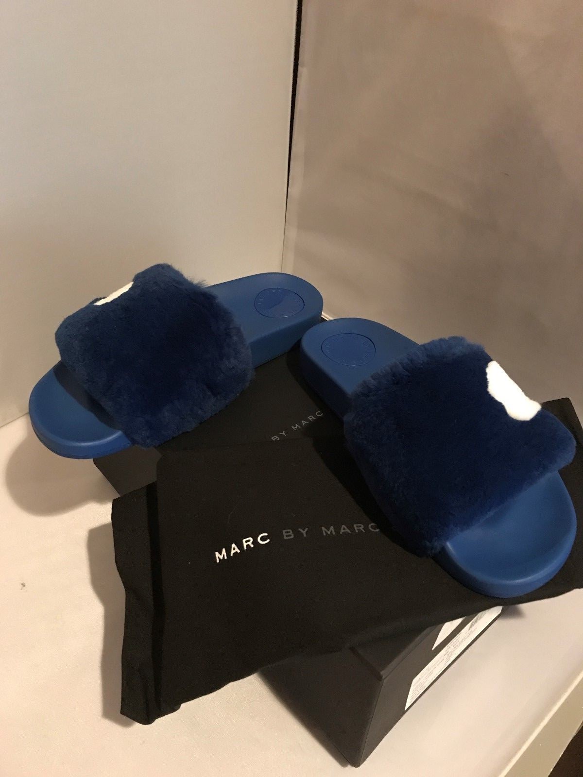 New in box! Marc by Marc Jacobs Women's Dot Fur Slide Sandal - Blue - Sold out!! image 2