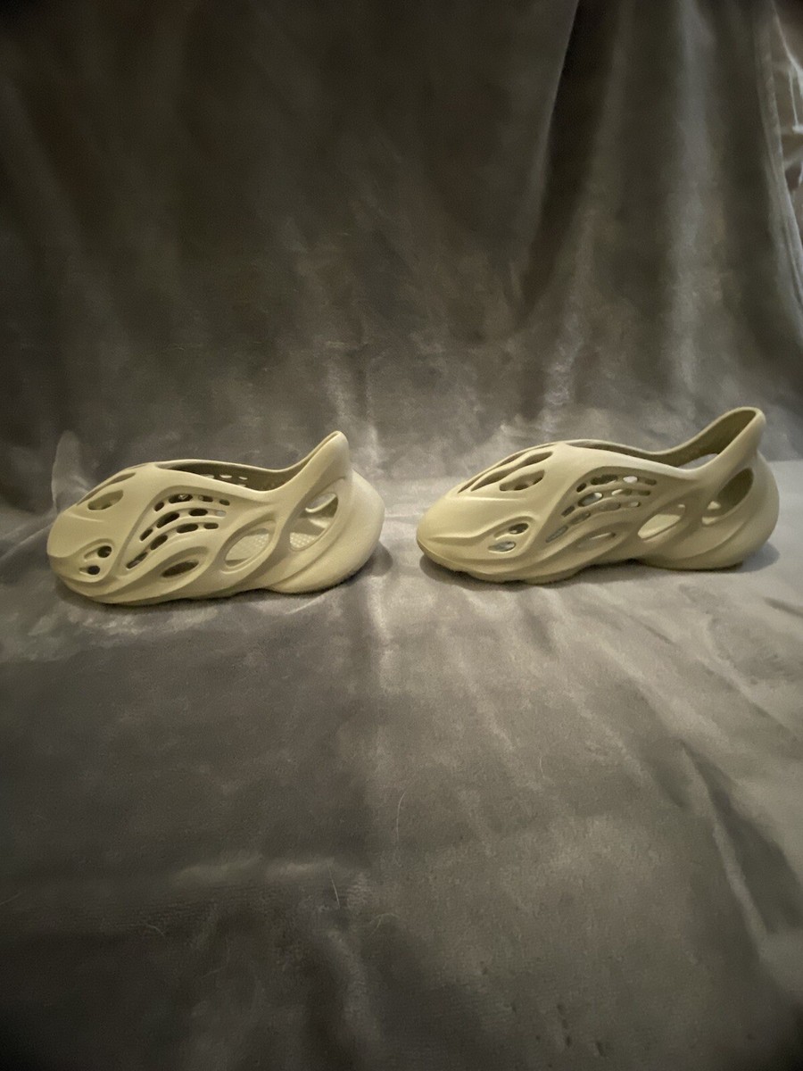 靴 Adidas Foam Runner Sand Size 7 - Yeezy Foam RNNR Sand for sale online | eBay