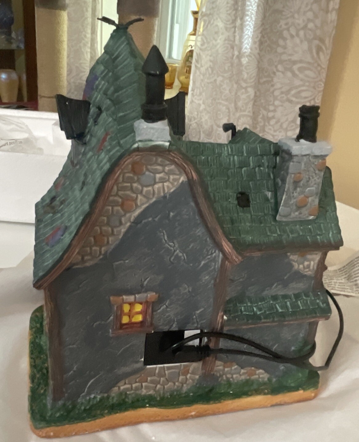 Picture 9 of 12
