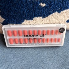 Doonails Soft Gel Press Ons Peach Please Short Square Artificial Nails