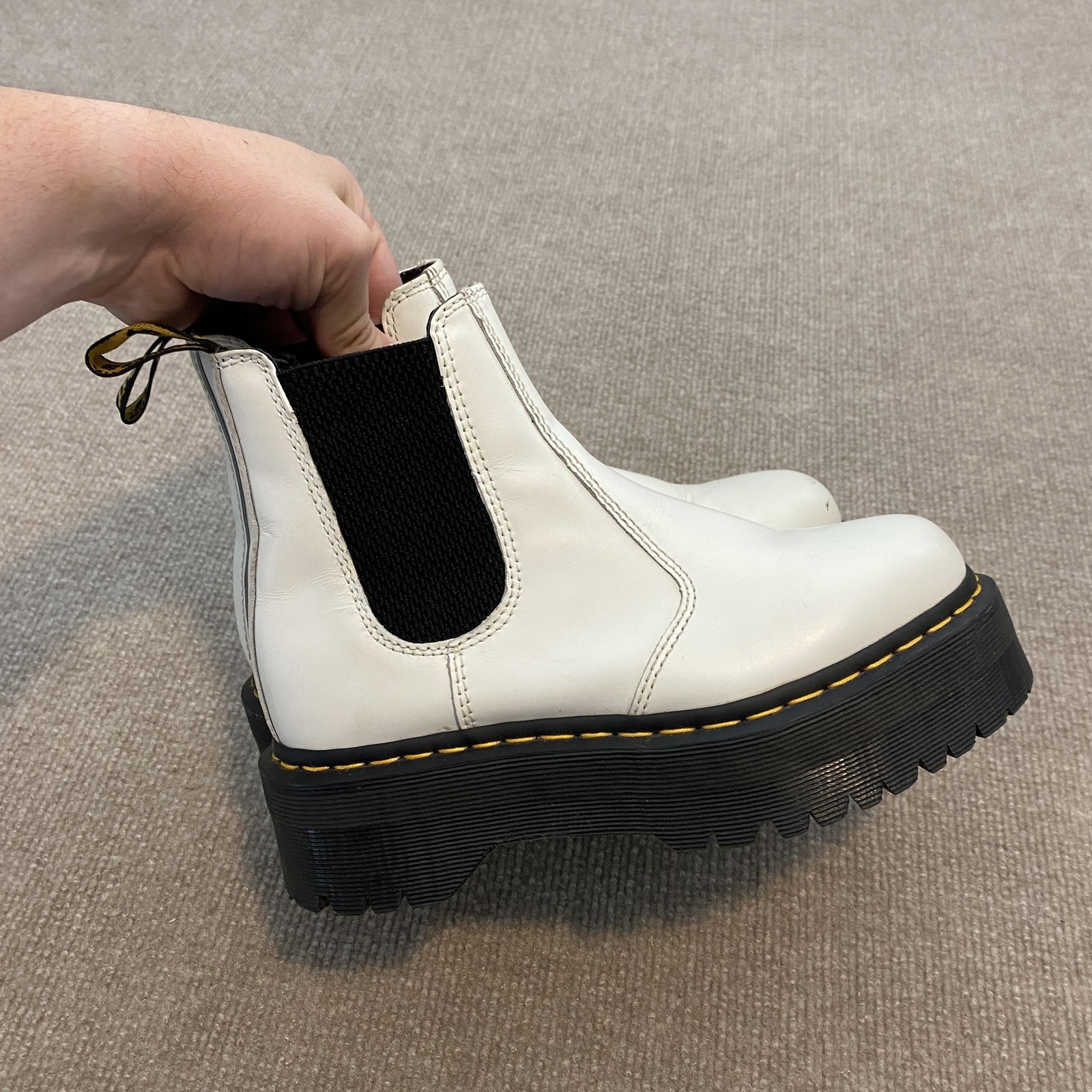 Dr. Martens 2976 Quad Chelsea Boots Women Size 6 White Leather Platform Lug Sole