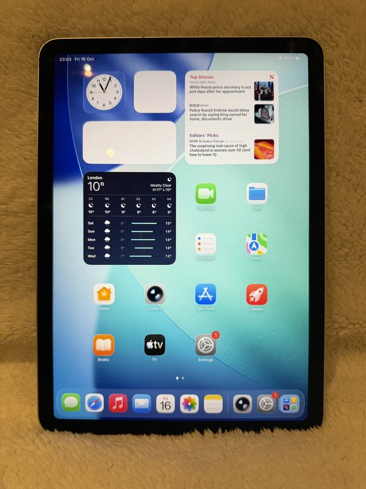 Apple iPad Air (4th generation) · 64GB · Cellular, photo 1 of 5