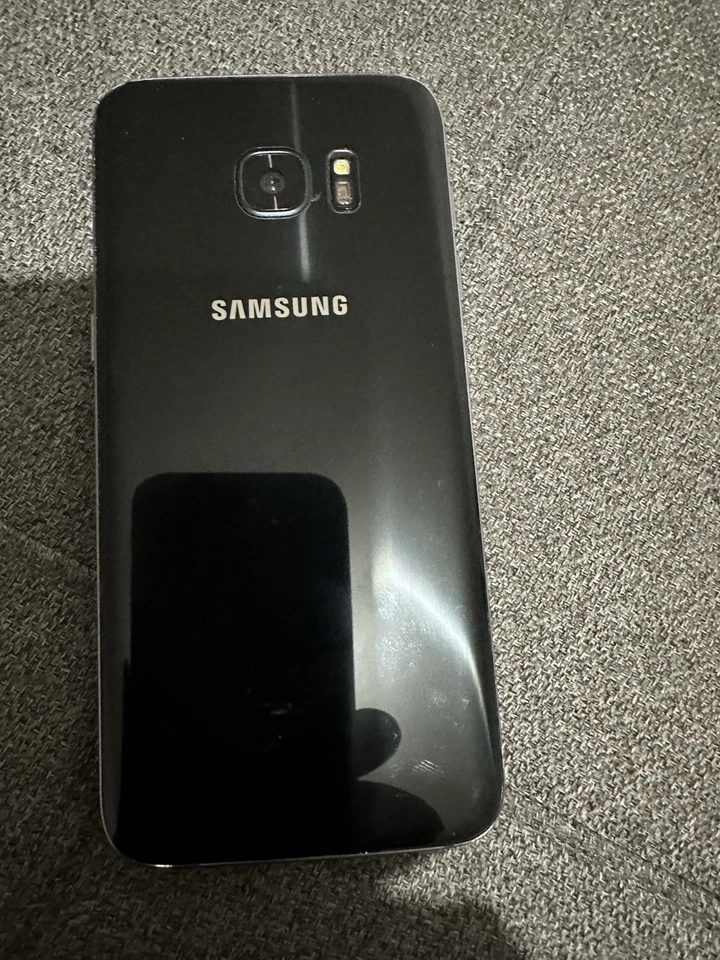 samsung galaxy Edge 7 Débloqué Touts Opérateur Très Bon État - Photo 2/2