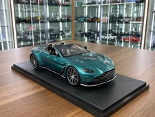 GT Spirit Aston Martin V12 Vantage Roadster 2023 – Green – Ltd.Edn [1/18 Resin ]